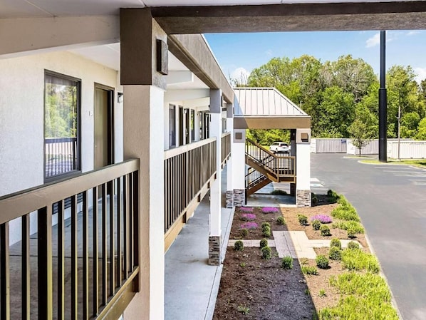 Exterior - Farragut Inn & Suites (Farragut)