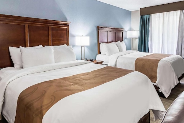 Premium bedding, Select Comfort beds, in-room safe, desk