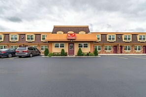 Exterior - Econolodge (Columbus)