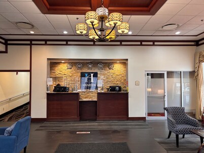 Hamden Hotel and Suites – Hamden New Haven