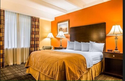 Hamden Hotel and Suites – Hamden New Haven