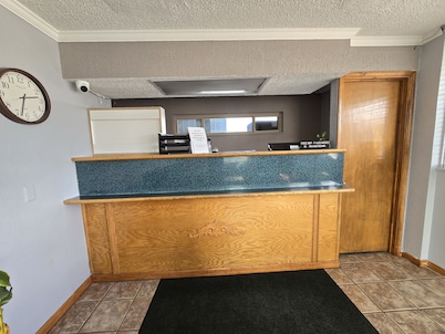 Richmond Inn & Suites