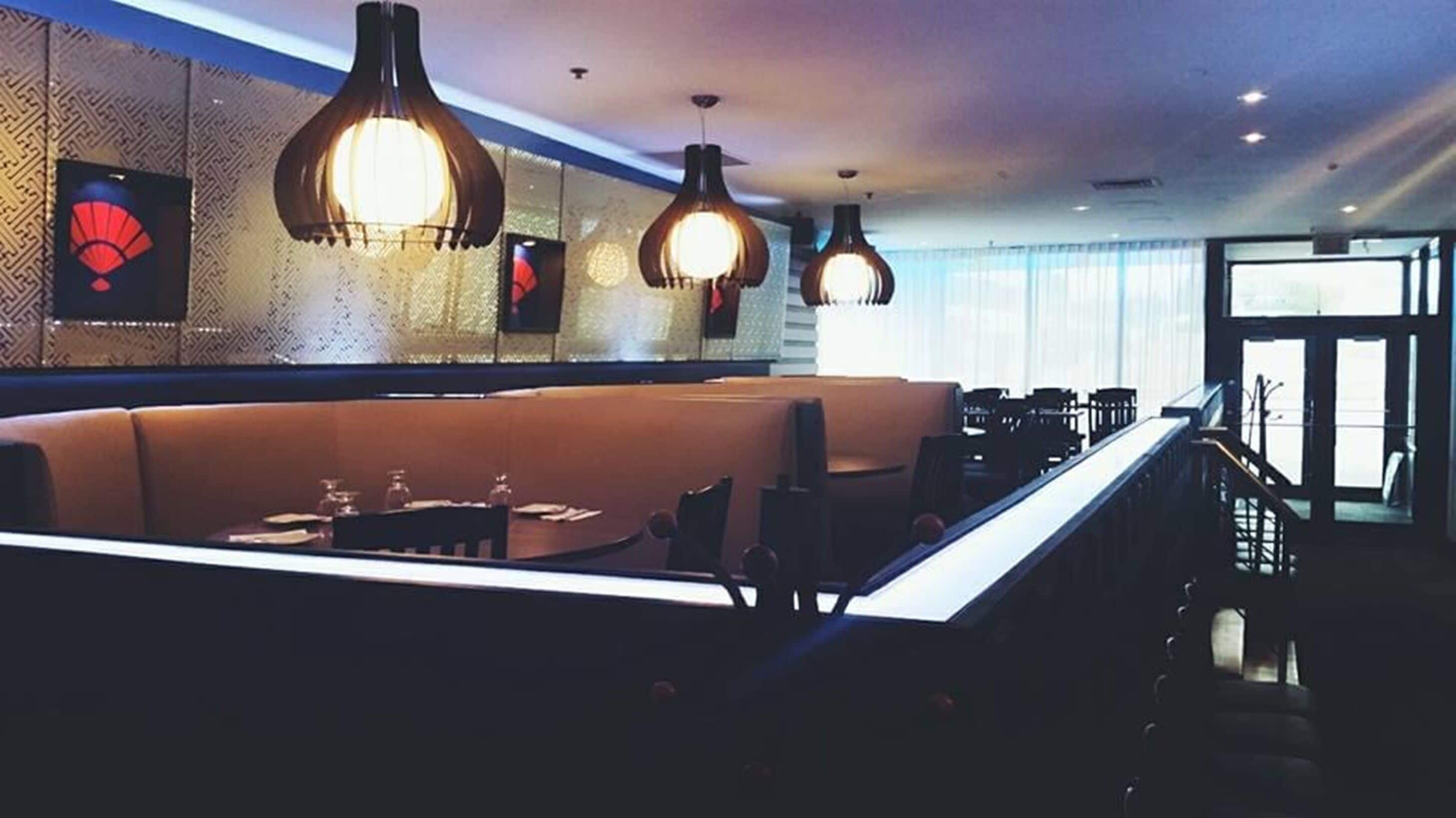 2 restaurants, breakfast, lunch, dinner served; asian cuisine