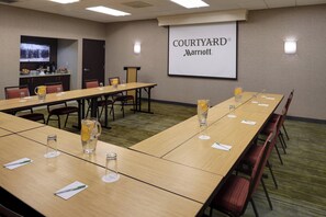 Meeting facility - Courtyard by Marriott Indianapolis Airport (Indianapolis)
