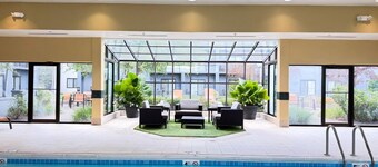 Courtyard by Marriott Indianapolis Airport