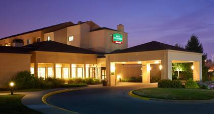 Courtyard by Marriott Indianapolis Airport
