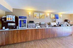 Petit déjeuner buffet compris tous les jours