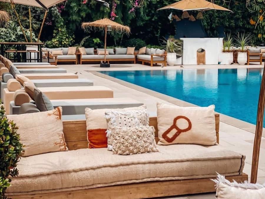 Outdoor pool, pool umbrellas, sun loungers