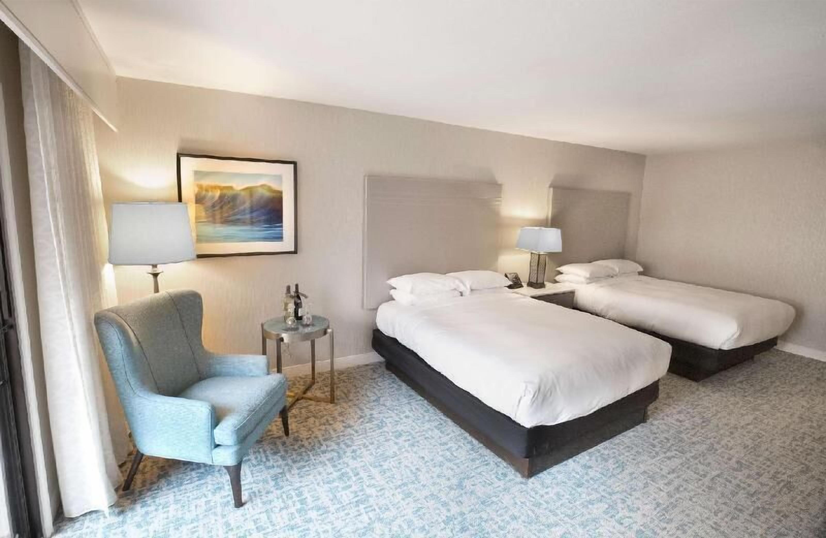 Premium bedding, down comforters, in-room safe, desk