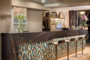 Bar (in der Unterkunft)
