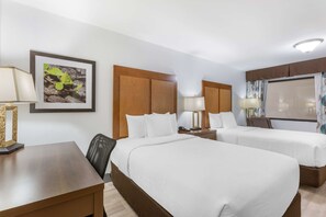 Premium bedding, individually furnished, desk, laptop workspace - Best Western Plus El Paso Airport Hotel & Conference Center (El Paso)