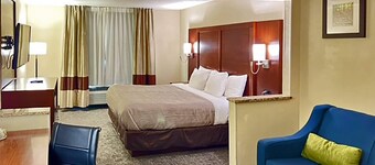 Quality Inn & Suites Green Bay - Ashwaubenon