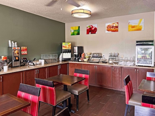 Quality Inn & Suites Green Bay - Ashwaubenon