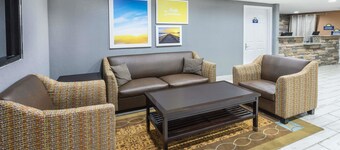 데이즈 인 바이 윈덤 뉴베리