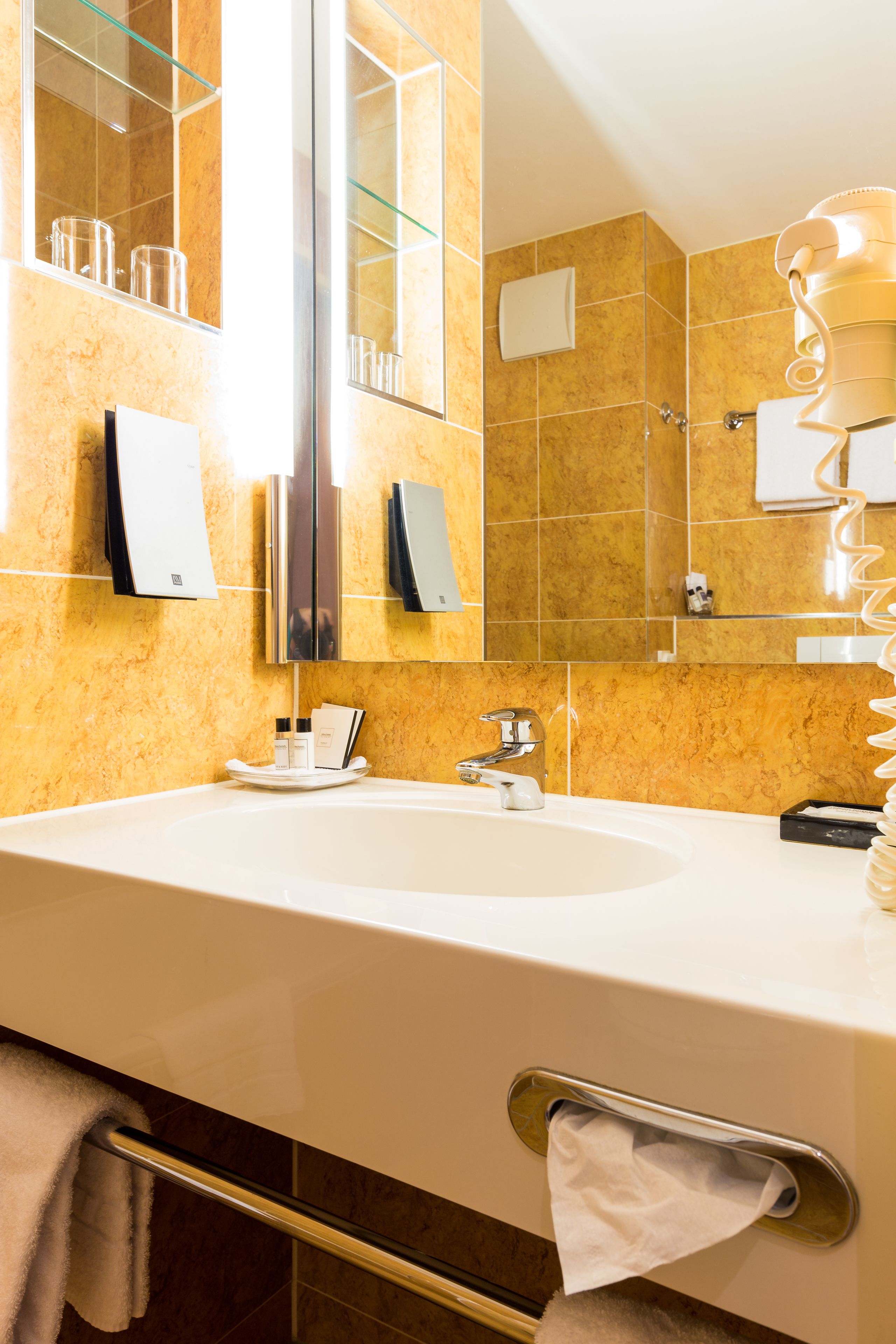 superior double room | bathroom | free toiletries, hair dryer, towels