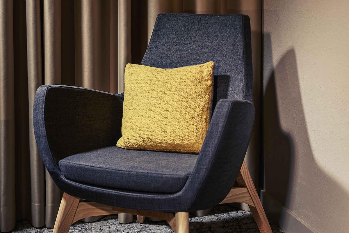 Ropa de cama de alta calidad y minibar