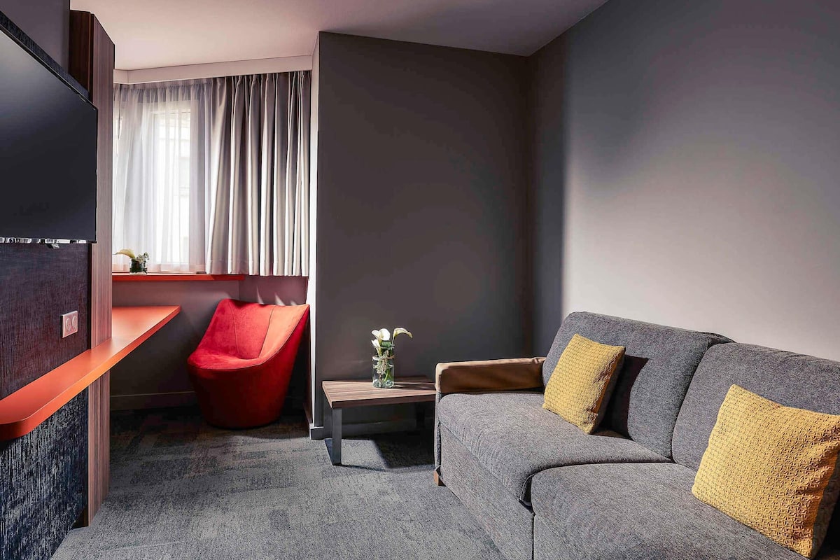 Junior Suite, 1 Double Bed with Sofa bed