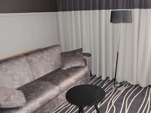 Premium bedding, minibar, in-room safe, desk