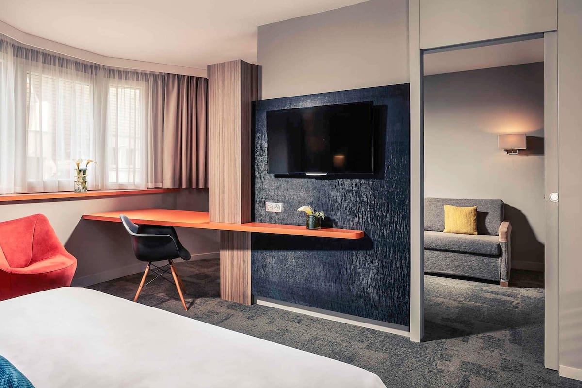 Junior Suite, 1 Double Bed with Sofa bed | Premium bedding, minibar, in-room safe, desk