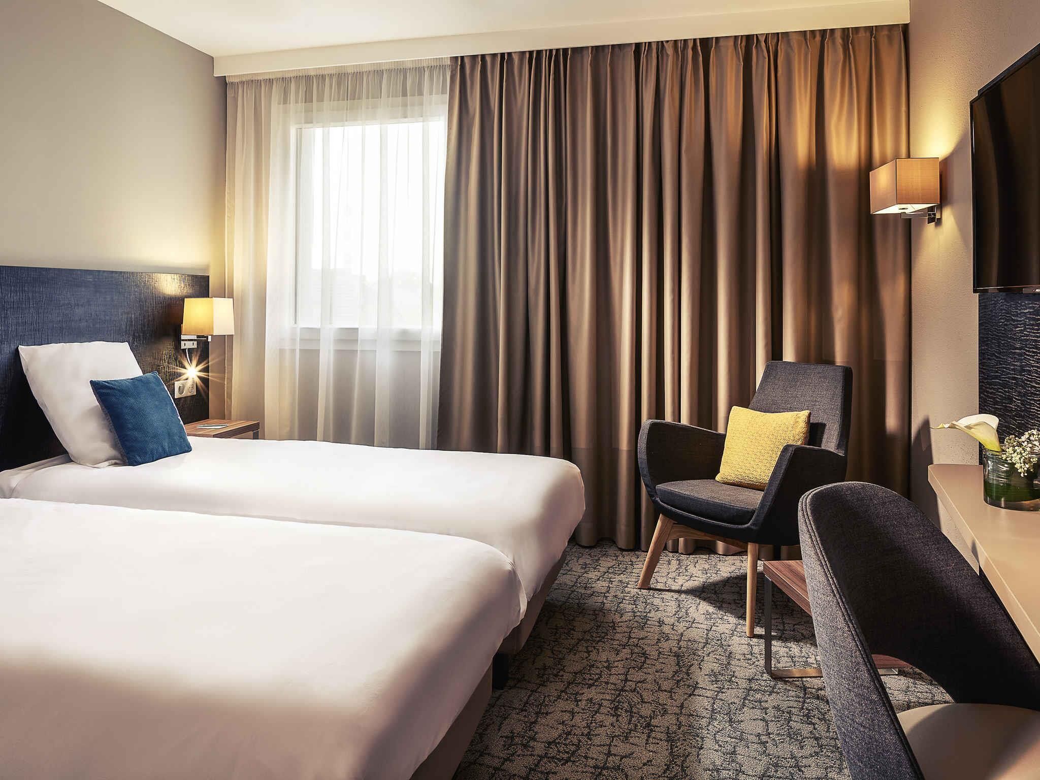 Classic Twin Room | Premium bedding, minibar, in-room safe, desk
