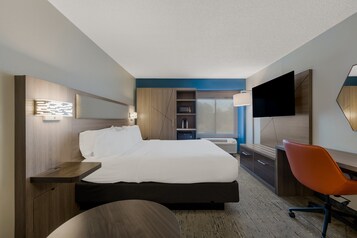 Standard Room, 1 King Bed (LEISURE) | In-room safe, desk, laptop workspace, blackout drapes