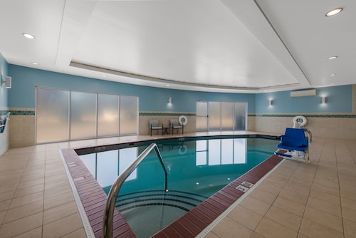 Holiday Inn Express Hampton - Coliseum Central by IHG