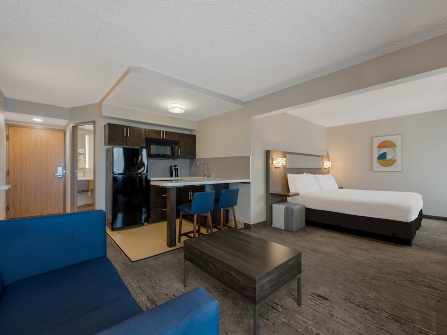 In-room safe, desk, laptop workspace, blackout curtains