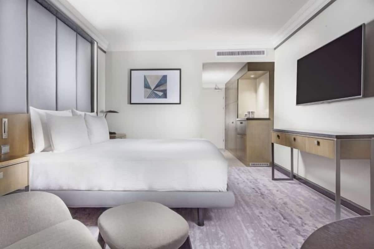 In-room safe, laptop workspace, blackout curtains, soundproofing