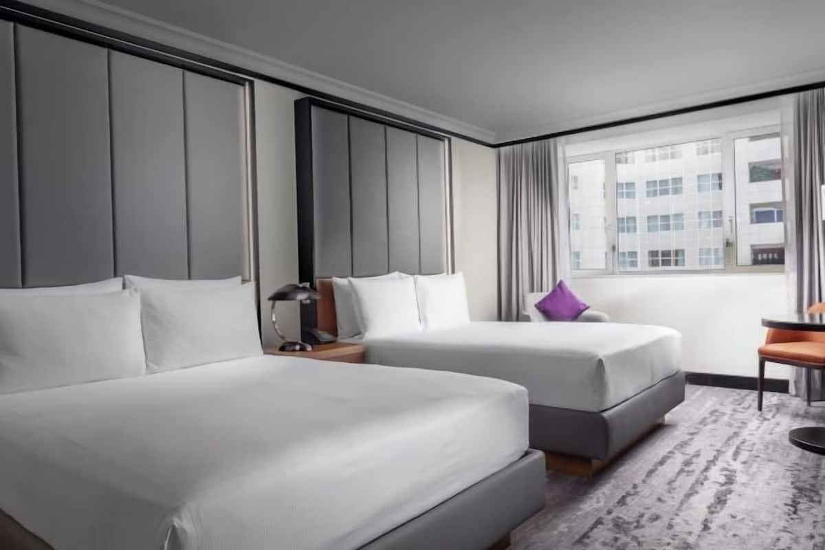 1 bedroom, in-room safe, laptop workspace, blackout curtains