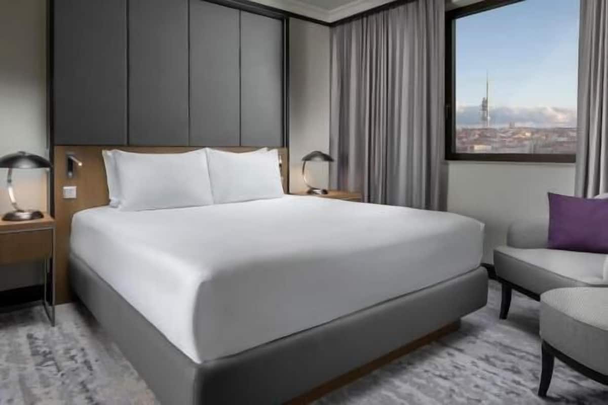 In-room safe, laptop workspace, blackout curtains, soundproofing