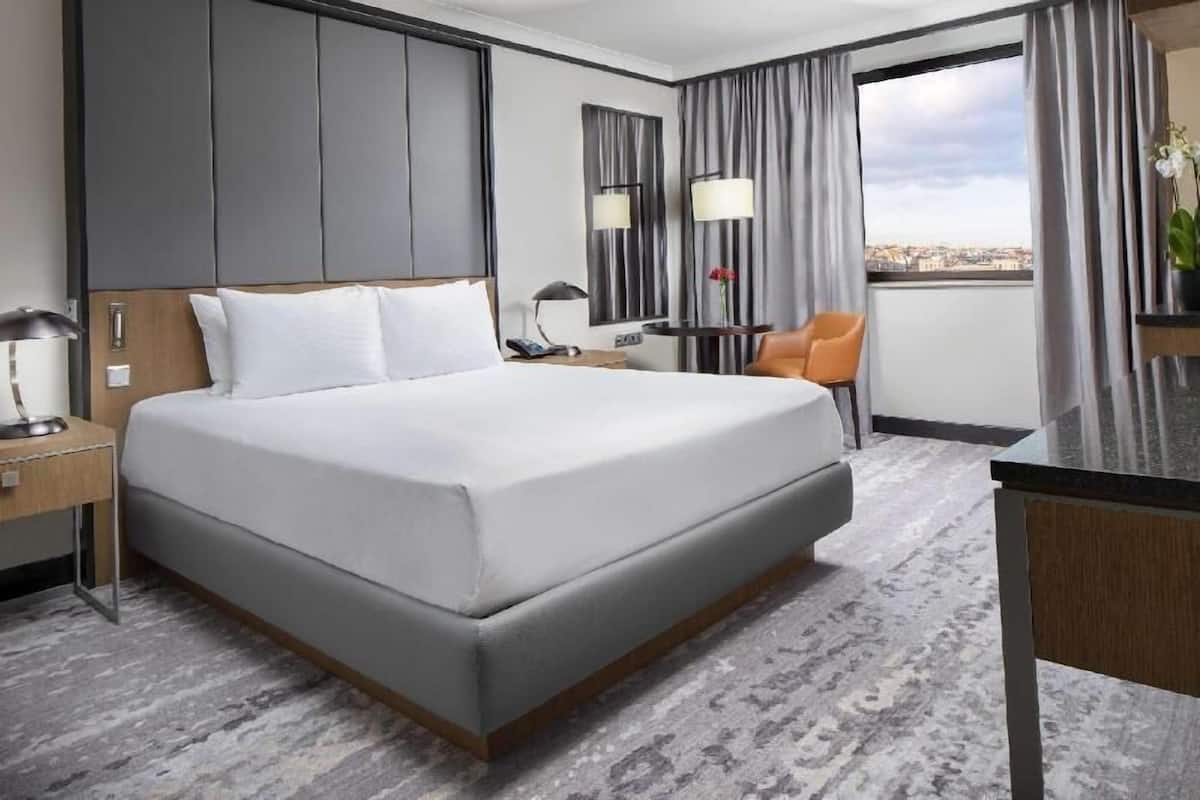 In-room safe, laptop workspace, blackout curtains, soundproofing