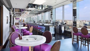 2 Restaurants; Frühstück, Mittagessen und Abendessen werden serviert