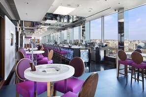 2 restaurants; breakfast, lunch, dinner, and brunch served