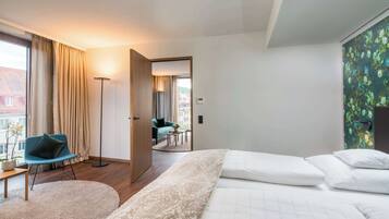 Ropa de cama de alta calidad, edredón y minibar