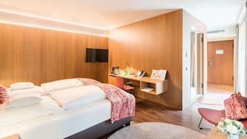 Executive Room, 1 Double Bed, Annex Building (Cozy Sitting Corner)