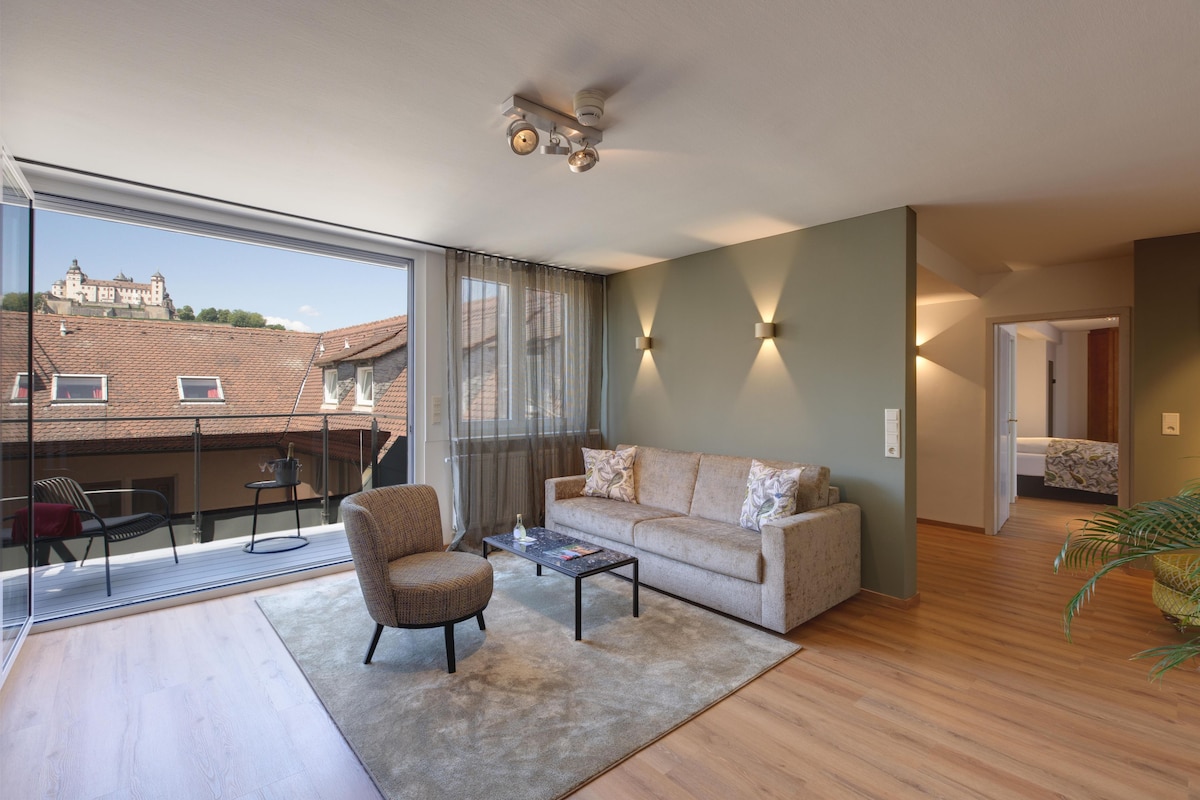 Junior Suite, 1 King Bed, Kitchen | Premium bedding, down comforters, in-room safe, desk
