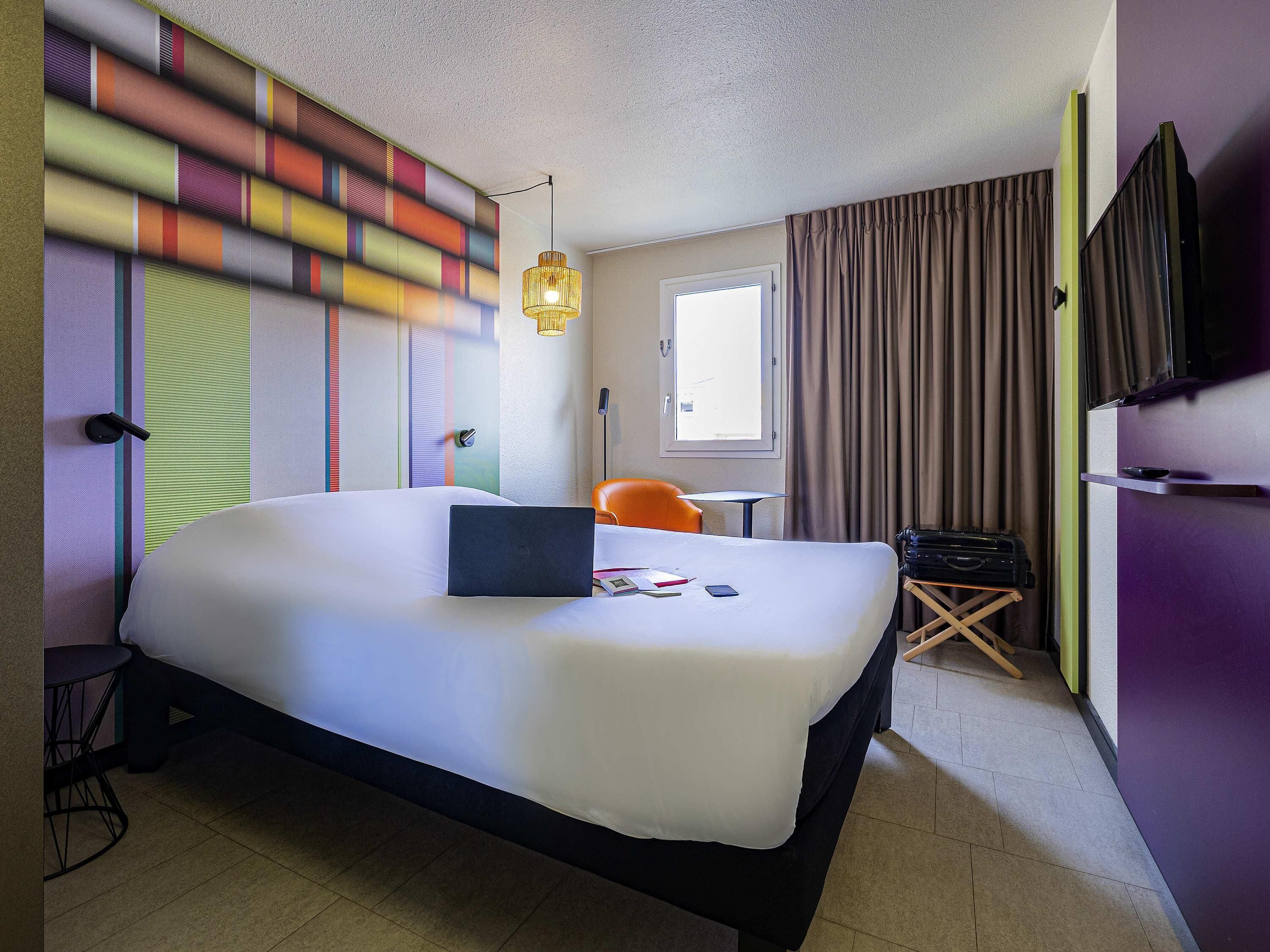Standard Double Room, 1 Double Bed | Desk, blackout drapes, soundproofing, iron/ironing board