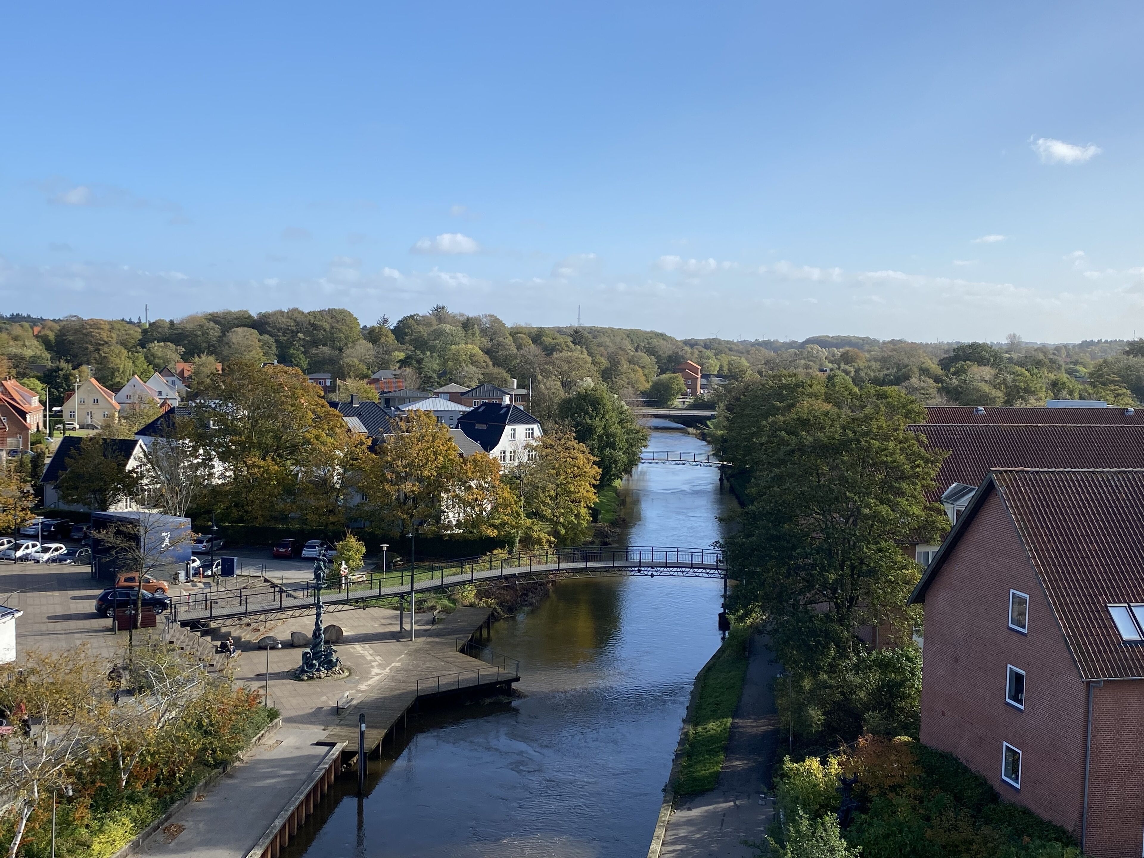 1 bedroom, premium bedding, desk, laptop workspace