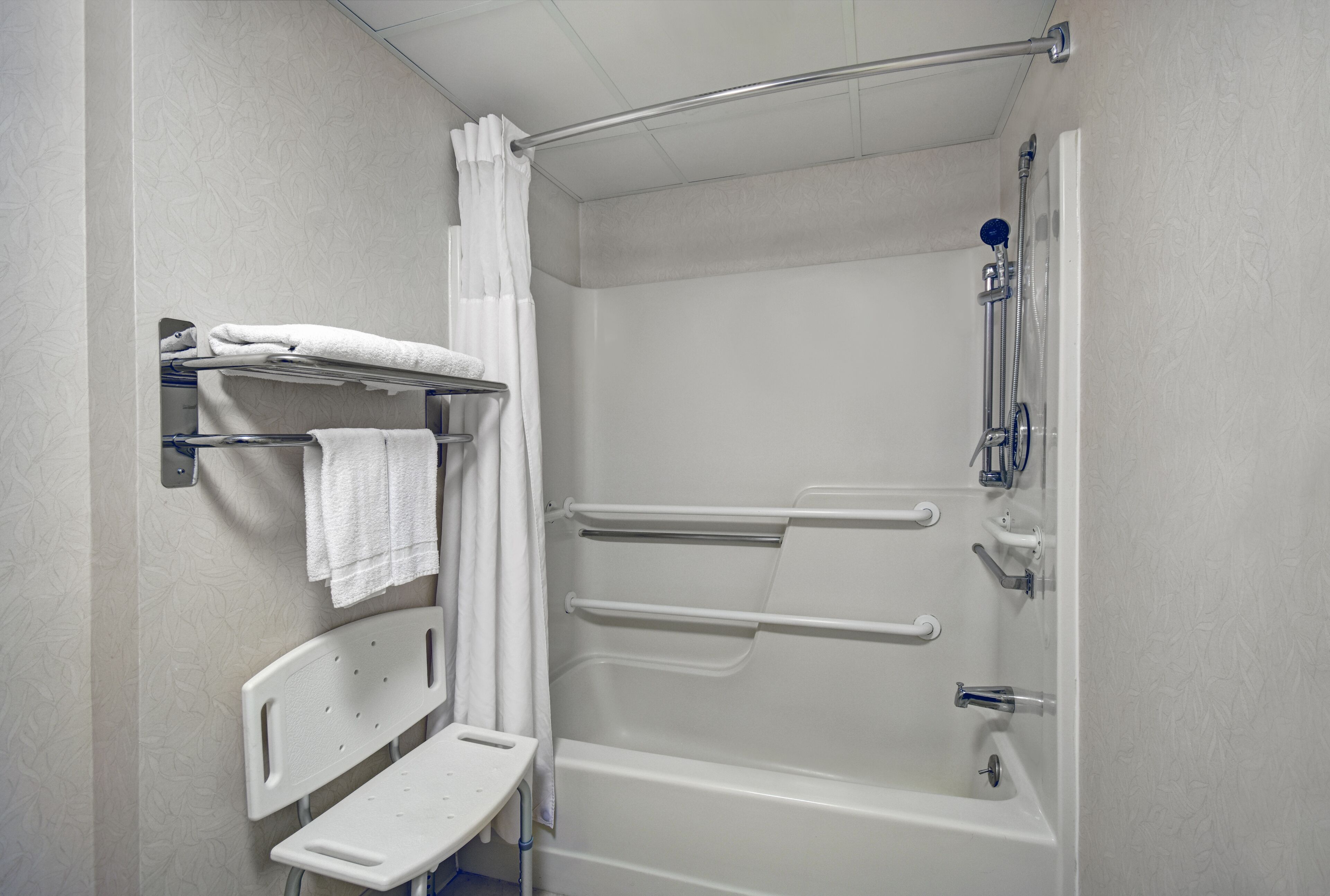 Rochester Inn & Suites