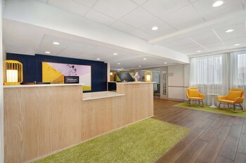 Spark by Hilton Rochester University Area