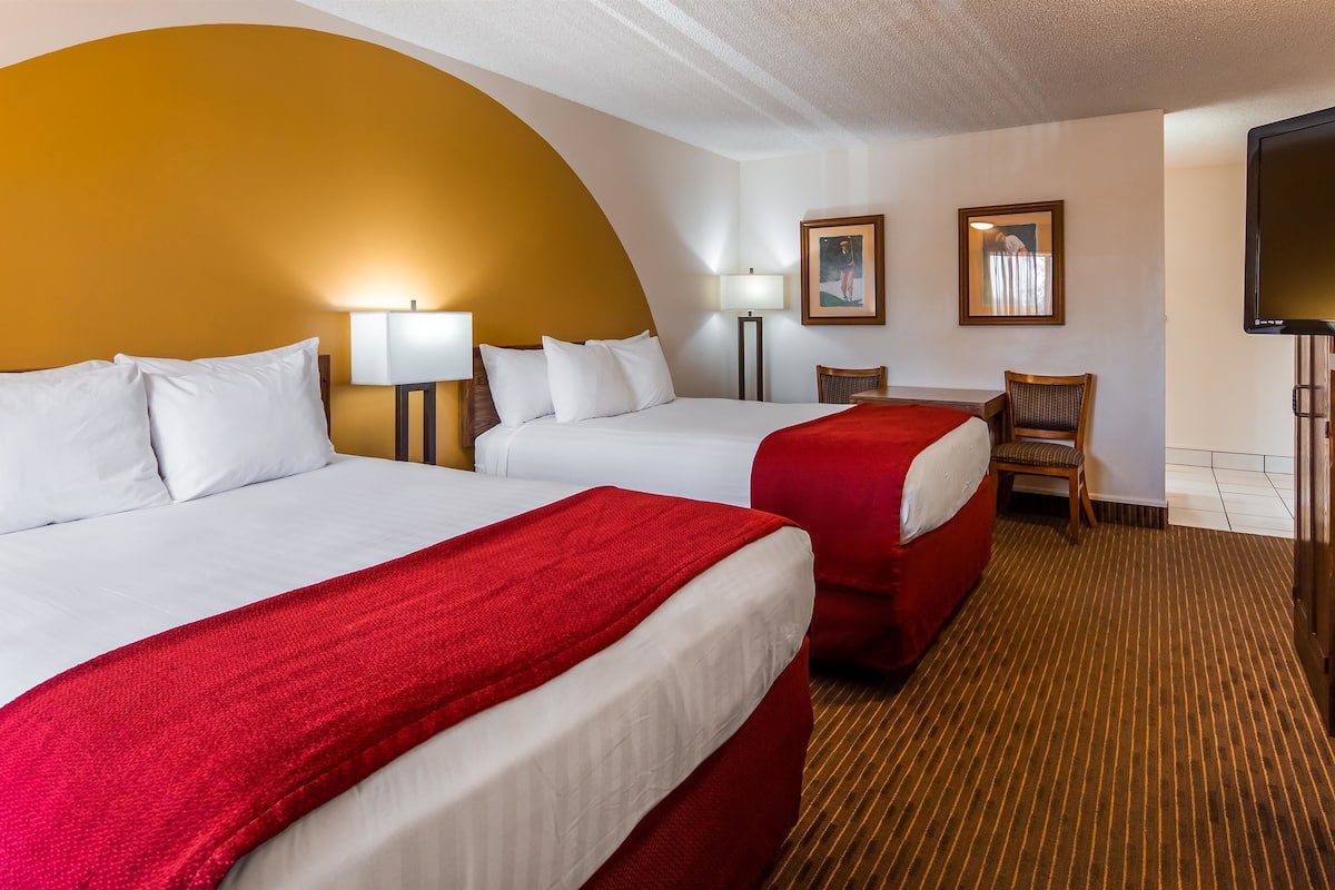 Blackout drapes, iron/ironing board, free WiFi, bed sheets