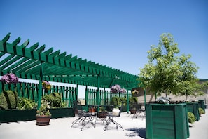 Exterior - Best Western Paradise Inn & Resort (Fillmore)