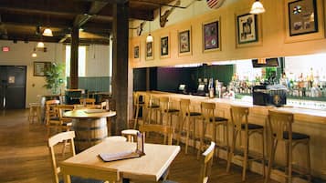 Bar (en el alojamiento)