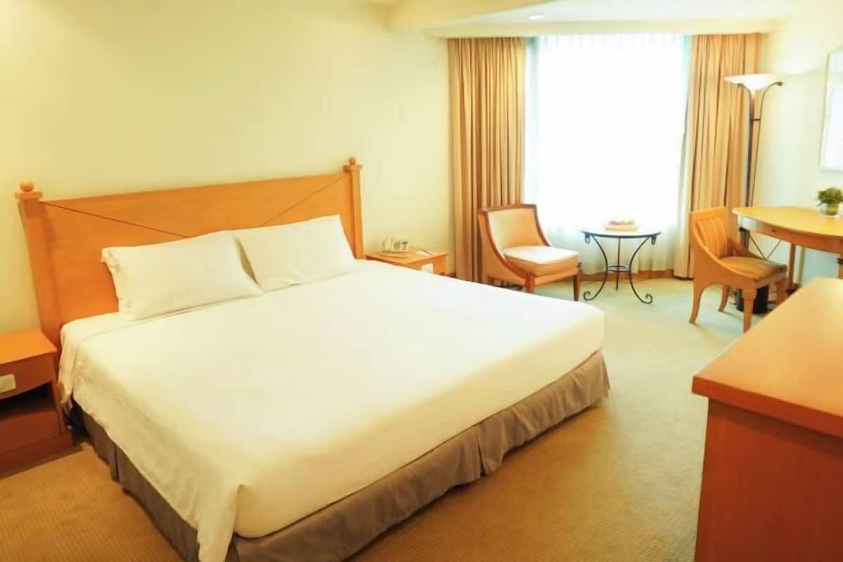 In-room safe, desk, iron/ironing board, rollaway beds
