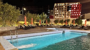 Piscine extérieure
