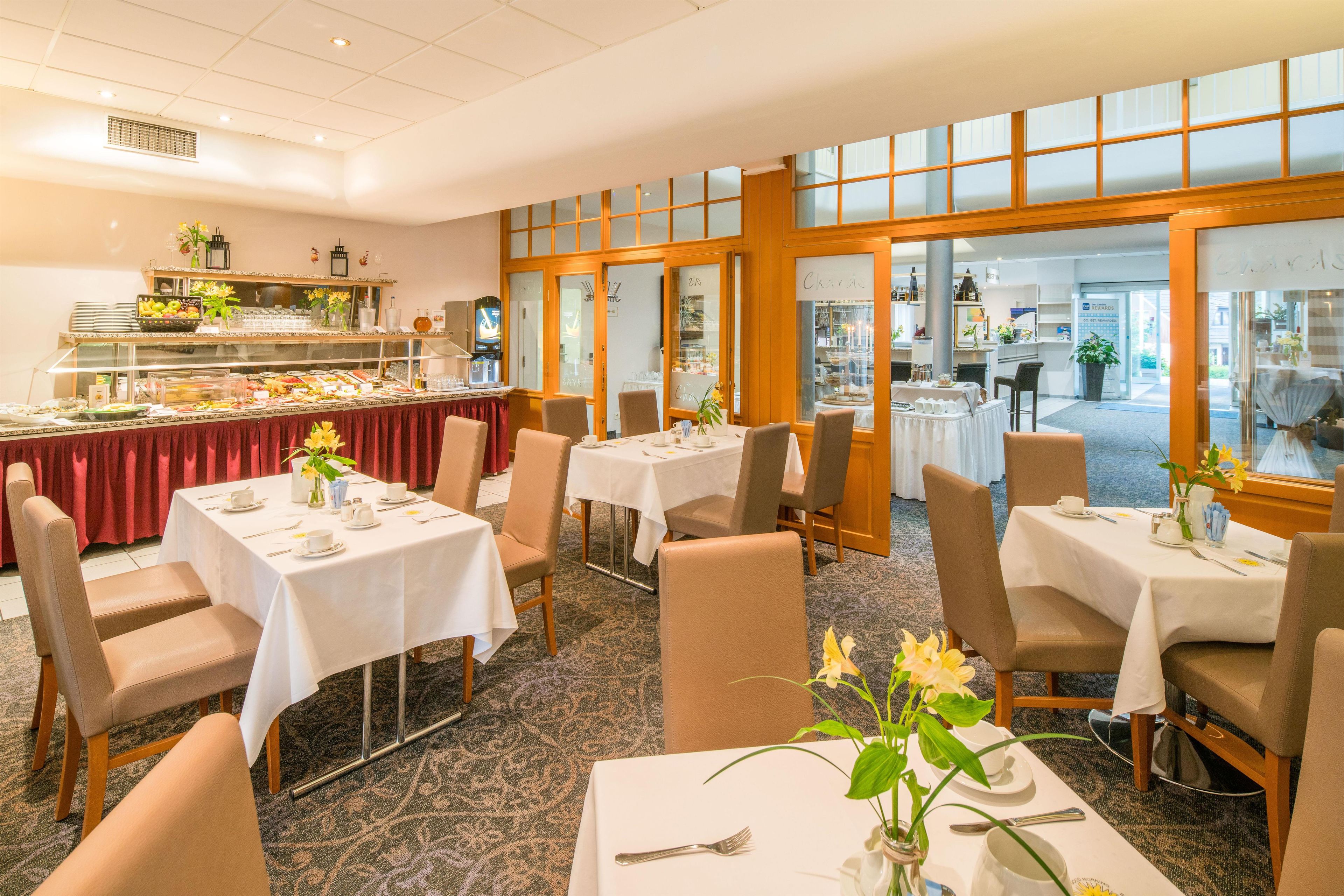 Tägliches Frühstücksbuffet gegen Gebühr