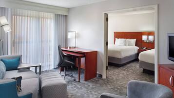 Suíte, várias camas | Roupas de cama premium