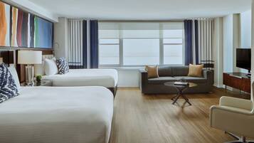 Egyptian cotton sheets, premium bedding, in-room safe, desk