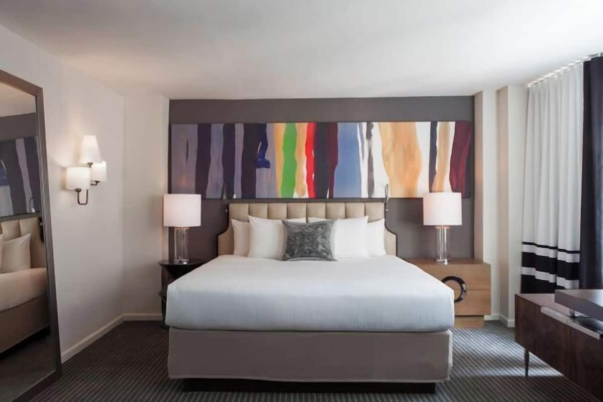 Egyptian cotton sheets, premium bedding, in-room safe, desk