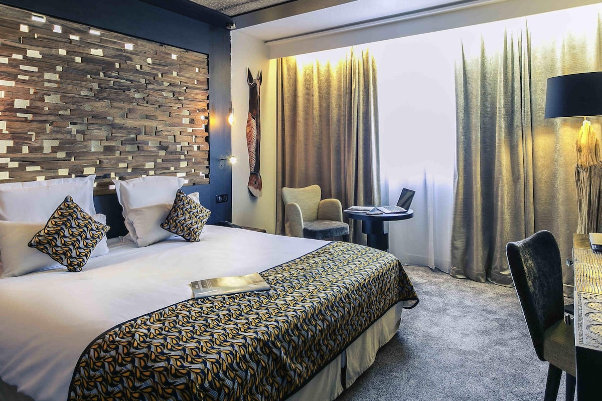 Ropa de cama hipoalergénica y minibar